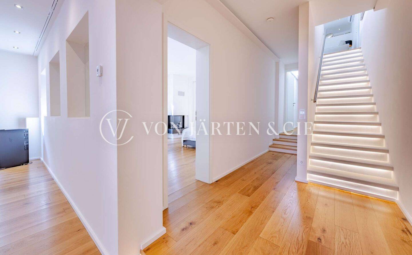 HAUS IM HAUS - LUXURIÖSE GARTEN-MAISONETTE IN HAMBURG-OTHMARSCHEN – Hamburg – Vorschaubild 4