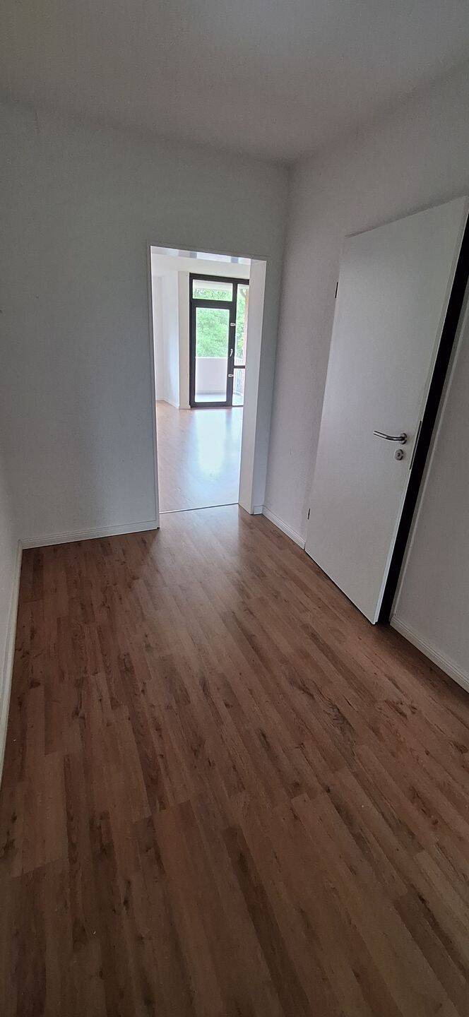 ENDLICH ZU HAUSE! Traumhafte 2-Zimmer-Wohnung! Nähe der UNI ! ENGLISH scroll down! – Düsseldorf – Vorschaubild 3