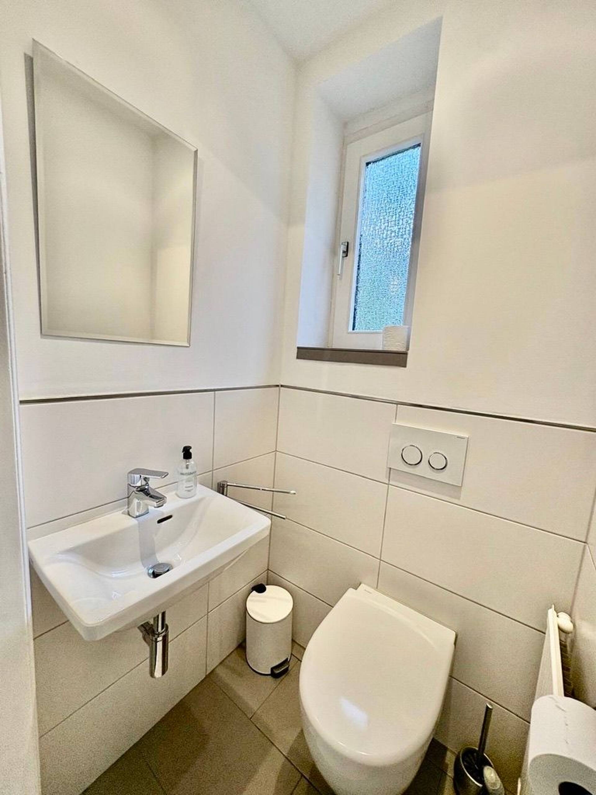Haus in 41236 Mönchengladbach mit 230 m² kaufen
