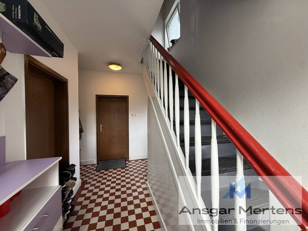 (M)EIN Zweifamilienhaus in MG-Kothausen 2 Wohneinheiten auf 120 m² inkl. Doppelgarage & Gartenoase – Mönchengladbach – Vorschaubild 3