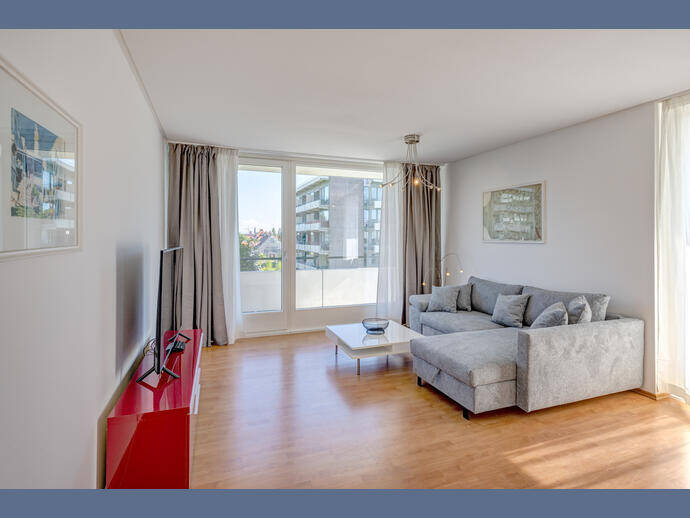 Möbliert: Großzügige 3-Zimmer Wohnung in Schwabing