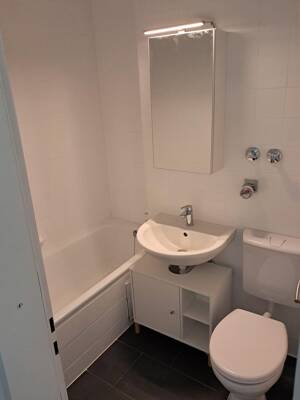Erstbezug nach Renovierung: Vollmöblierte 1 Zimmer Wohnung - Erlangen Paul-Gossen-Str. – 91052 Erlangen – Vorschaubild 4