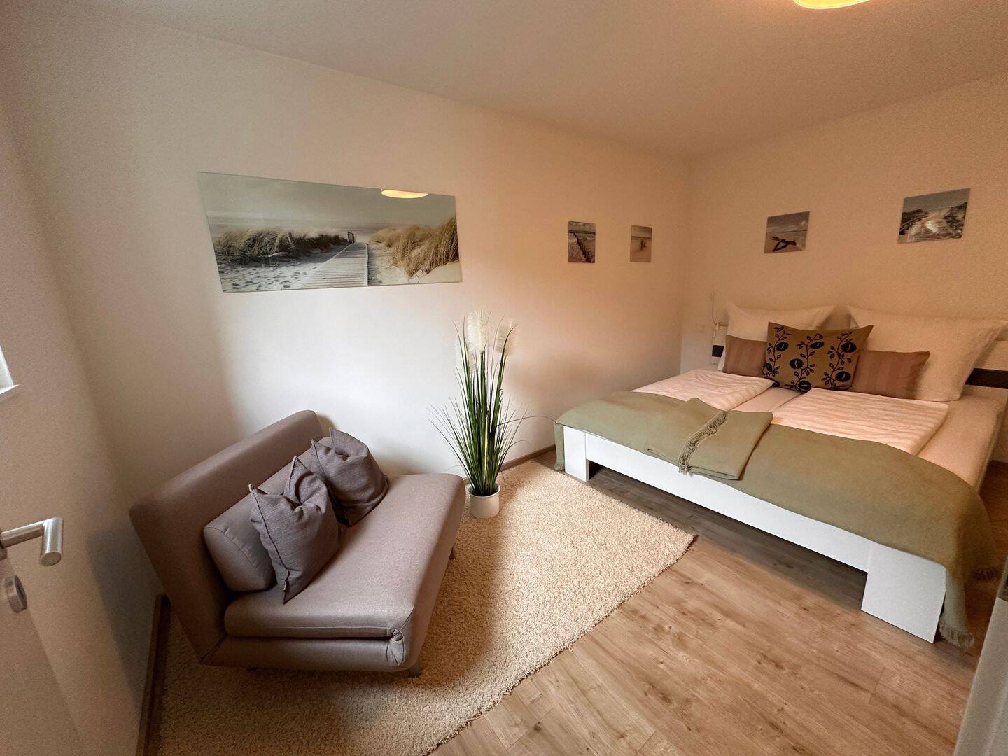 Moderne Wohnung im Souterrain (möbliert!!!) in exzellenter Wohnlage – Friedrichshafen – Vorschaubild 6