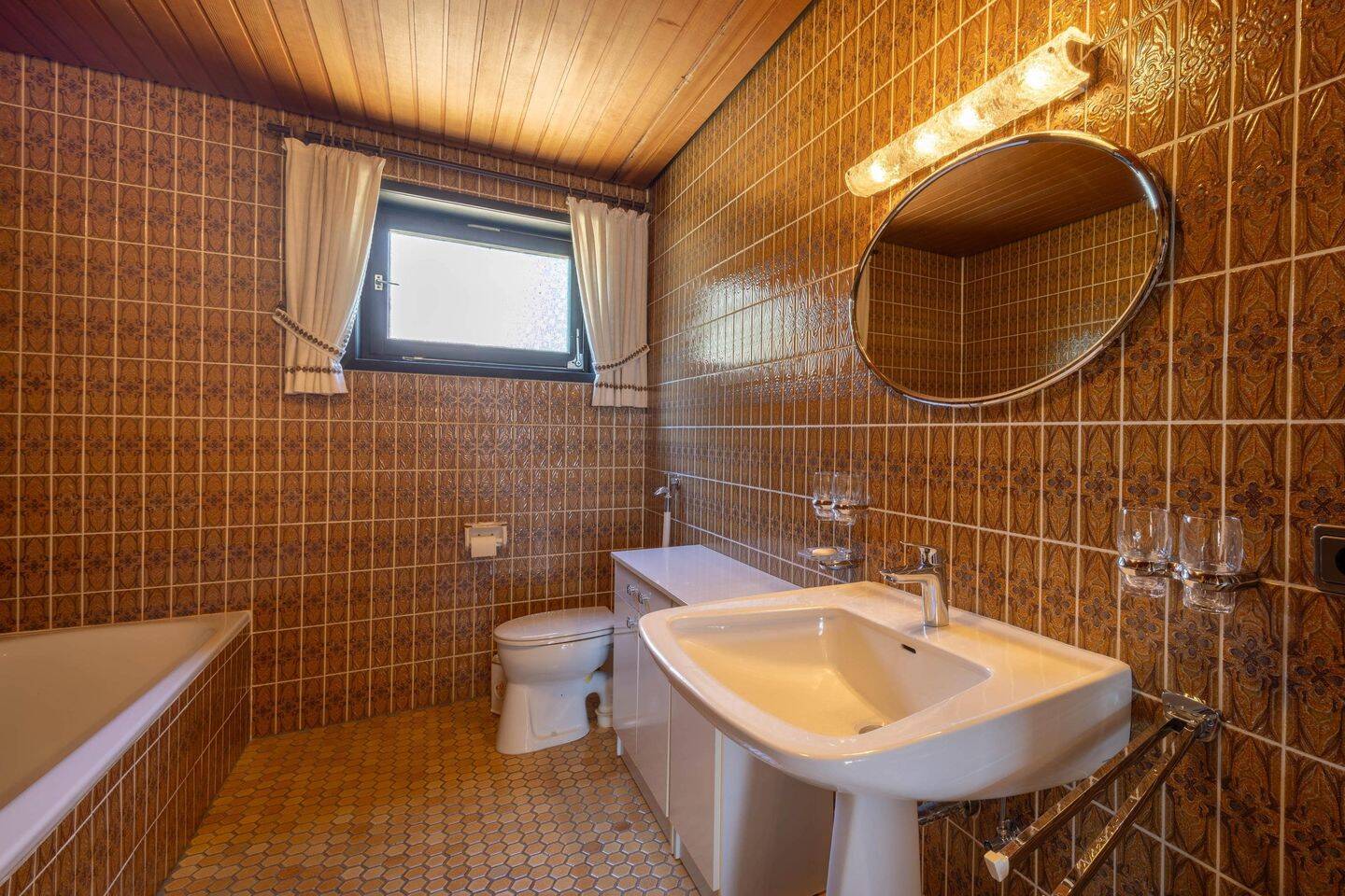 Lichtdurchfluteter Bungalow-Traum mit paradiesischem Flair – Sippersfeld – Vorschaubild 9
