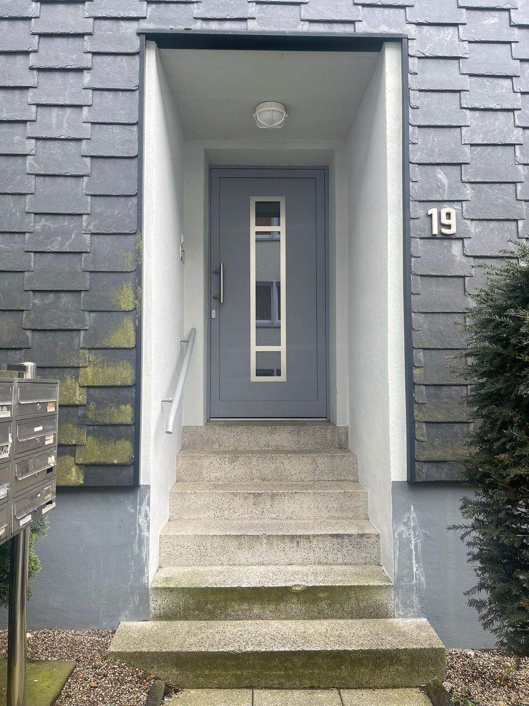 Zwei gepflegte Eigentumswohnungen mit Balkon – ideale Kapitalanlage mit solider Vermietung – Remscheid – Bild 1 von 1