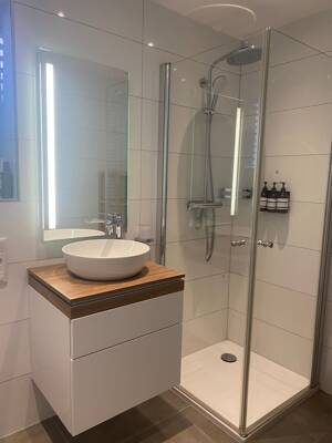 Luxus-Apartment (35m²) Kassel-Brasselsberg- MÖBLIERT, AUF ZEIT