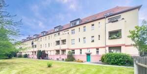 JETZT KAUFNEBENKOSTEN EINSPAREN! 2,5 ZI. WOHNUNG ALS KAPITALANLAGE in grüner & ruhiger Wohnlage. – Schulze-Delitzsch-Straße 28, 1279 Ortsamtsbereich Blasewitz – Vorschaubild 1