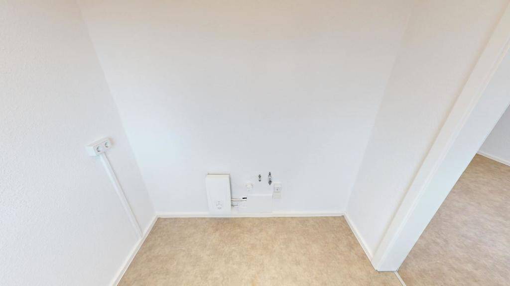 Modernisierte Balkonwohnung in attraktiver Wohnlage – Chemnitz – Vorschaubild 3