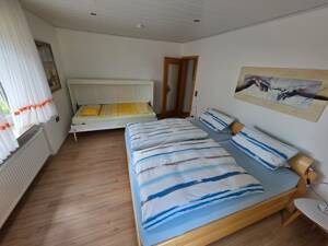 Wohnen auf Zeit !! Wunderschöne 2ZKB Wohnung mit 2 Balkonen mitten im Grünen – 34132 Kassel – Vorschaubild 3