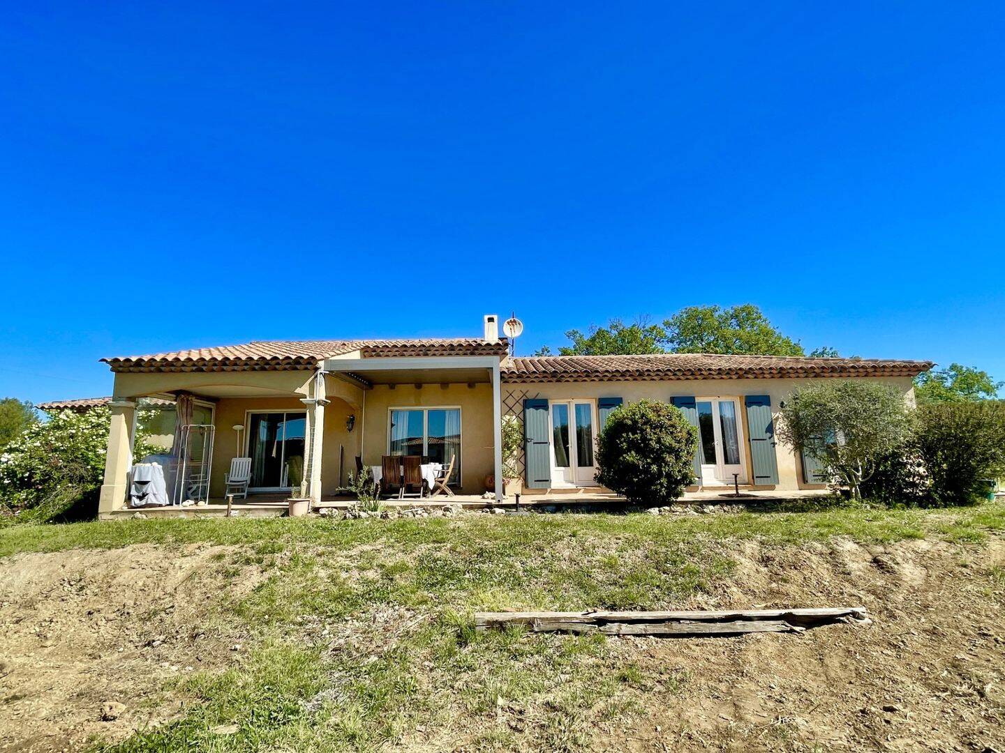 Maison 4 pièces 131 m² · à Bagnols-en-Forêt · 130,6 m² · 469 000 €