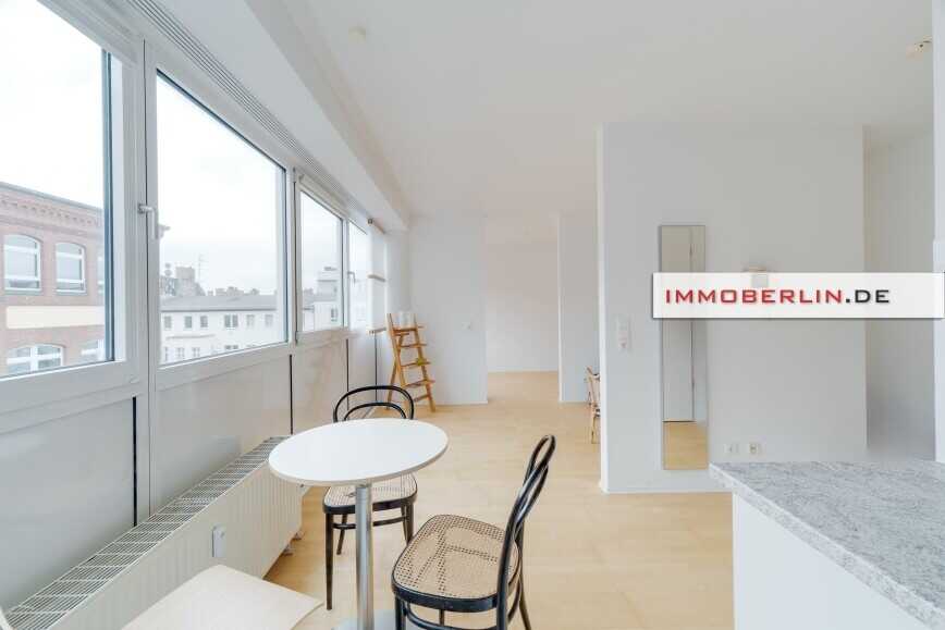 IMMOBERLIN.DE - Top-Infrastruktur! Lichtdurchflutete Wohnung im Loft-Stil