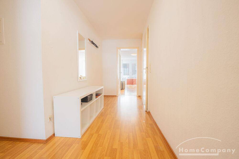 ***Attraktive, frisch renovierte und neu möblierte 2-Zimmer-Wohnung mit Balkon in München-Neuhausen – München – Vorschaubild 8
