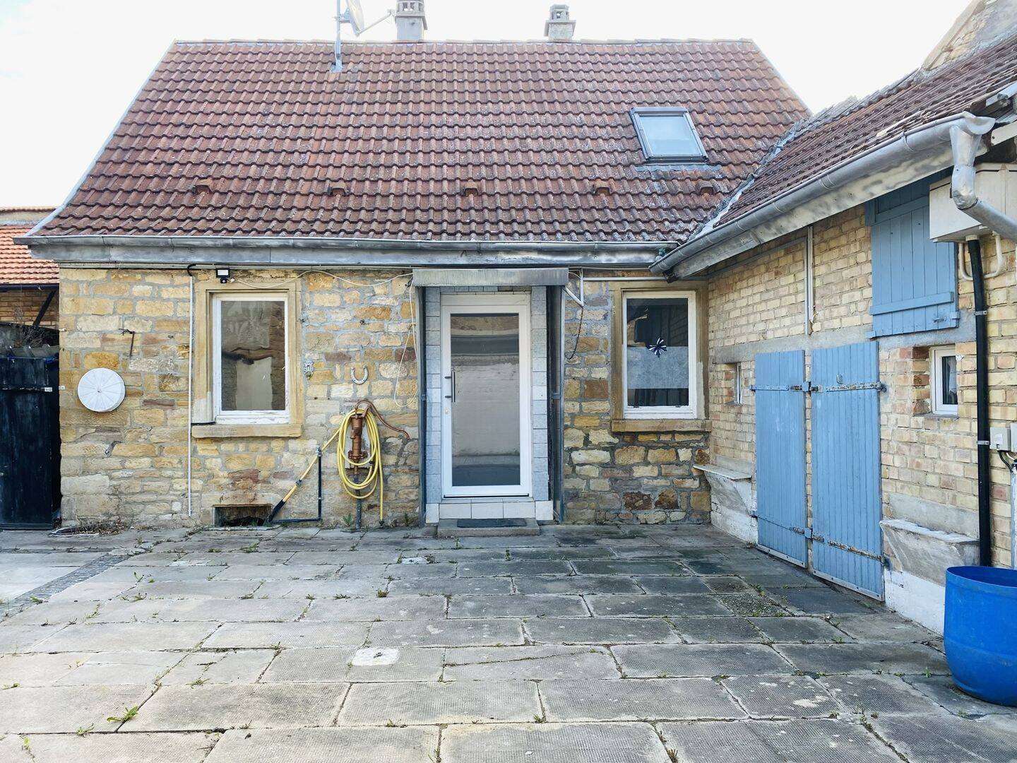 Einfamilienhaus in ruhiger Lage von Alzey-Weinheim - ideale Einsteigerimmobilie – Alzey – Bild 1 von 9