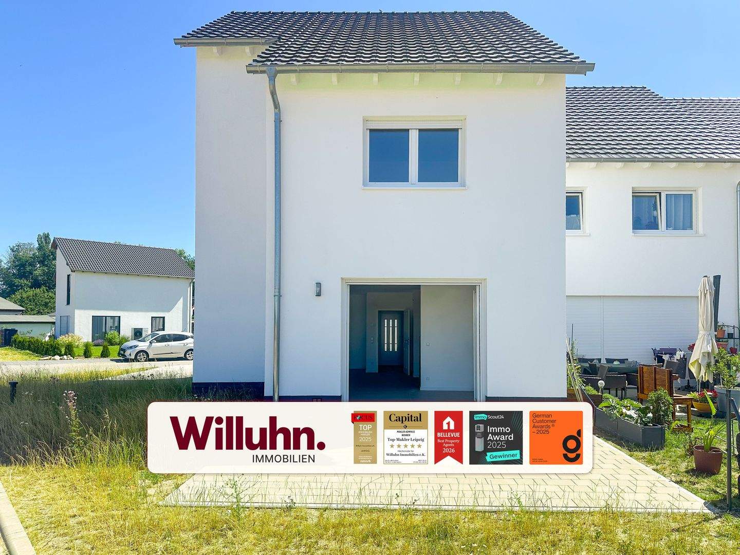 NEUBAU: Bezugsfertiger Familientraum mit Stellplatz & Wärmepumpe + Traumküche inkl. – Jesewitz – Bild 1 von 9