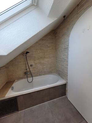 Gemütliche Dachgeschoss-Wohnung in idealer Lage für Singles und Paare! – 71336 Waiblingen – Vorschaubild 8