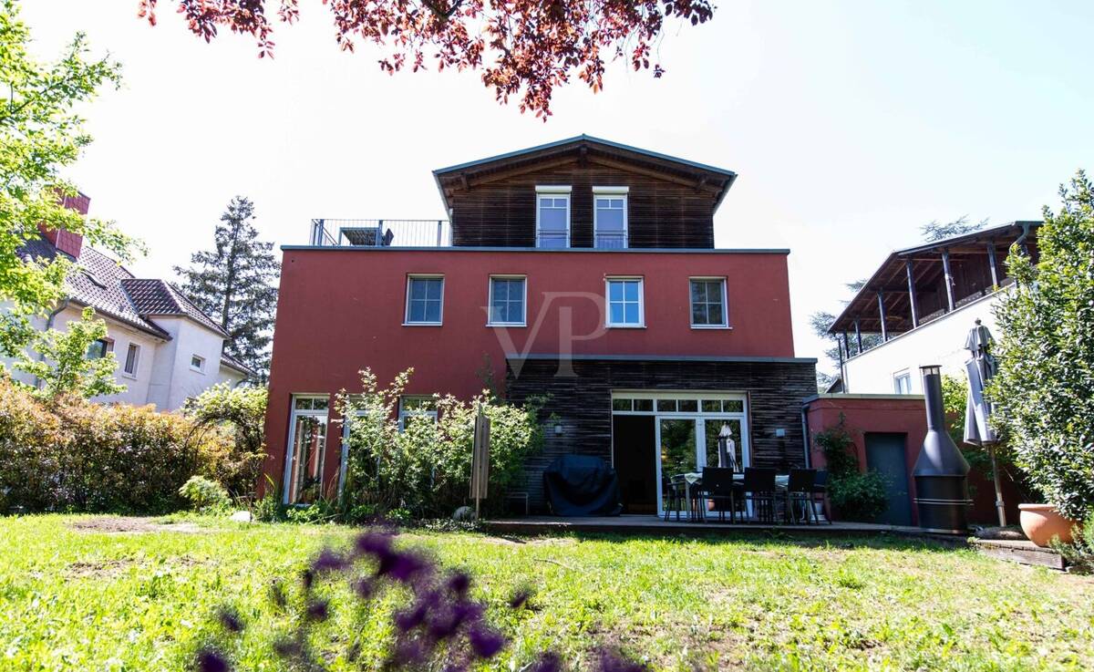 Stadt-Villa mit Charme in gutem Zustand – 64285 Darmstadt – Bild 1 von 9