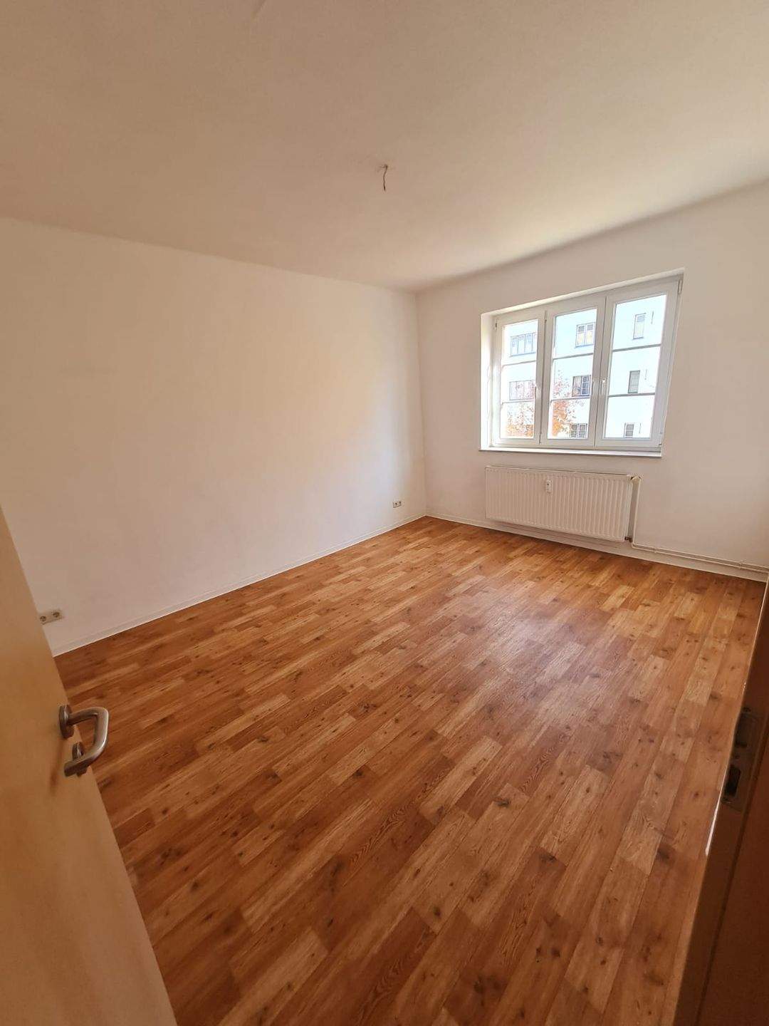 2 Raum Wohnung mit Loggia – Magdeburg – Vorschaubild 5