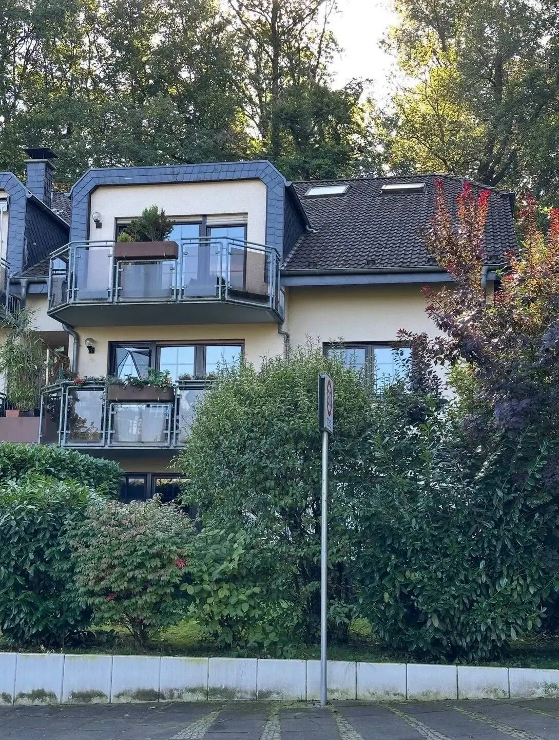 4-Zimmer-Dachgeschosswohnung in Alfter am Waldrand – Alfter – Vorschaubild 2
