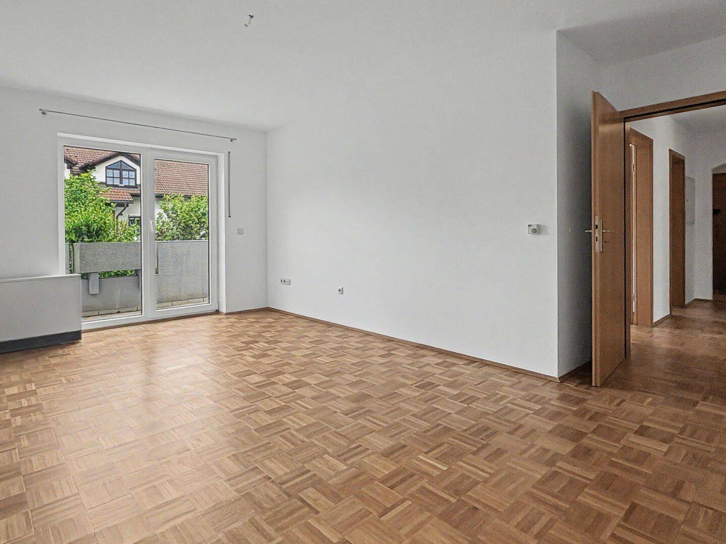 Großzügige und gepflegte 3-Zimmer-Eigentumswohnung in ruhiger Lage von München-Solln – München – Vorschaubild 4