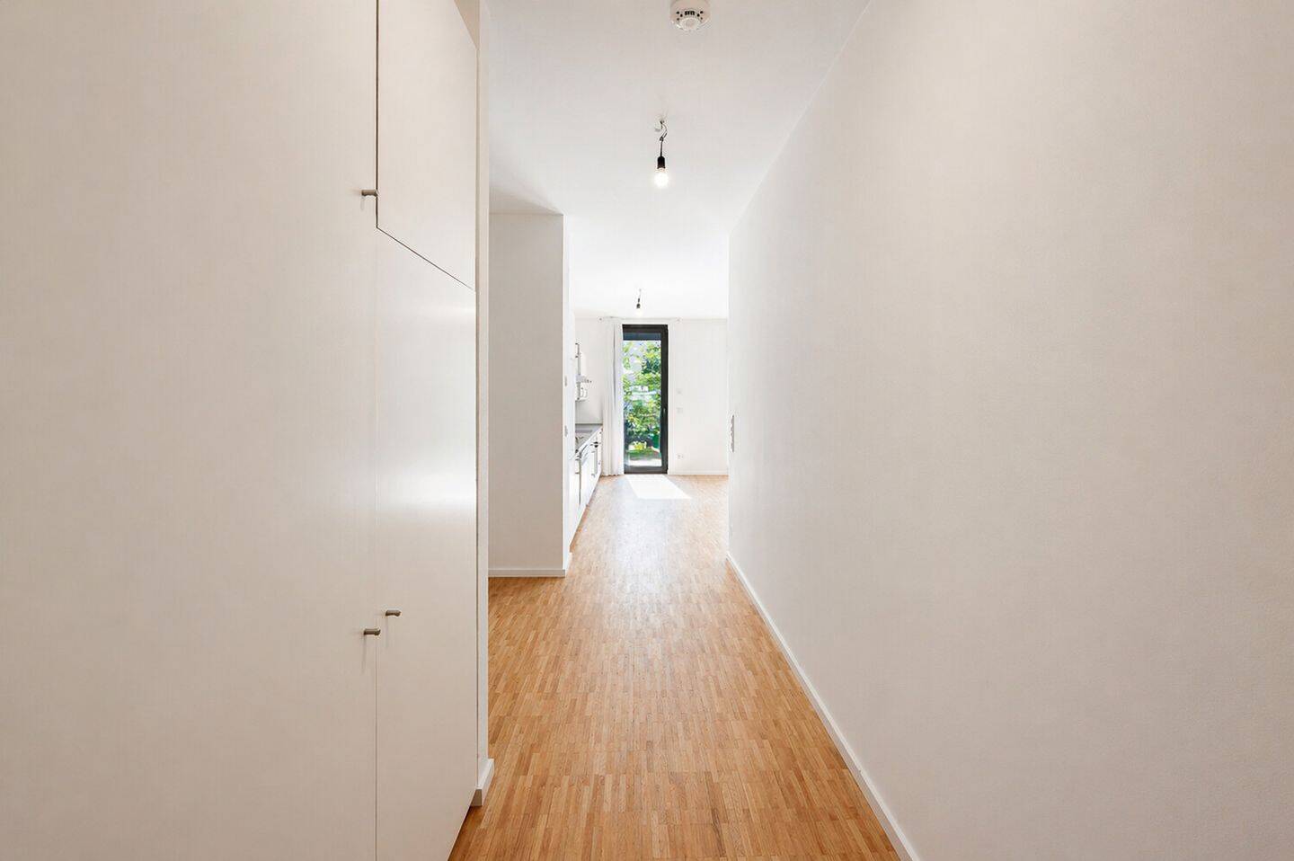 Leben im beliebtem Florakiez - barrierefreie 2 Zimmer Wohnung mit Terrasse und kleinem Garten – Berlin – Vorschaubild 4