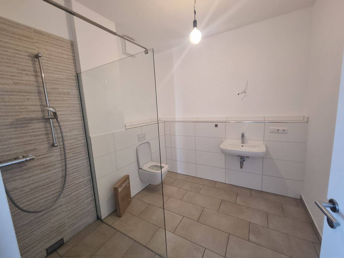 moderne 2-Zimmer Wohnung mit großer Terrasse – Braunschweig – Vorschaubild 8