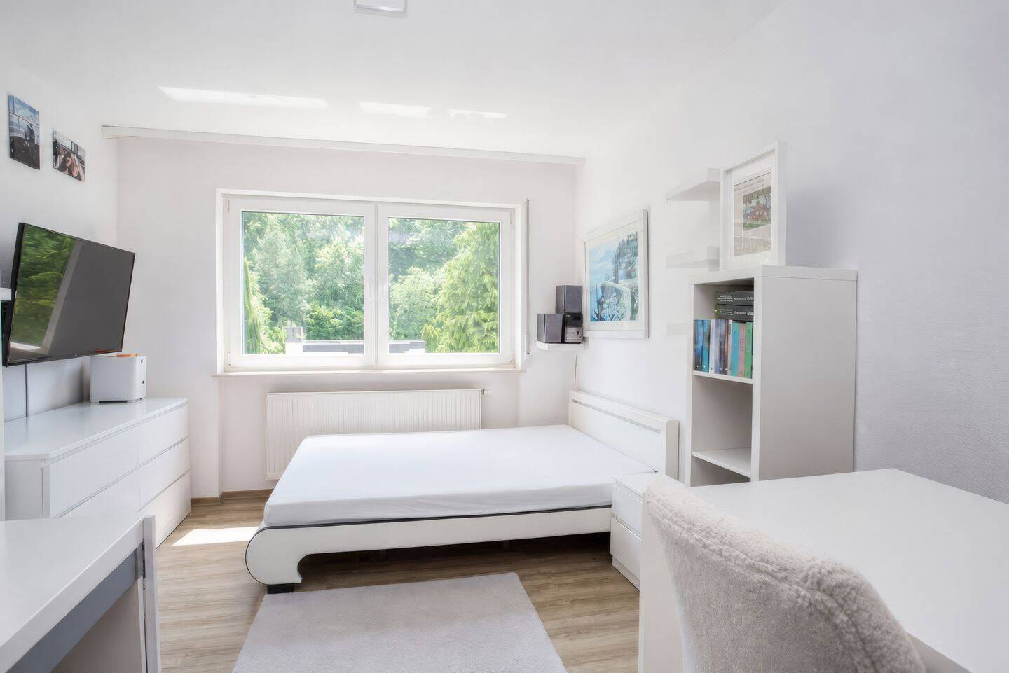 KL- Betzenberg: Moderne Eigentumswohnung mit 4 Zimmern, Küche, 2 Bädern, PV-Anlage, Garten u. Balkon – Kaiserslautern – Vorschaubild 4