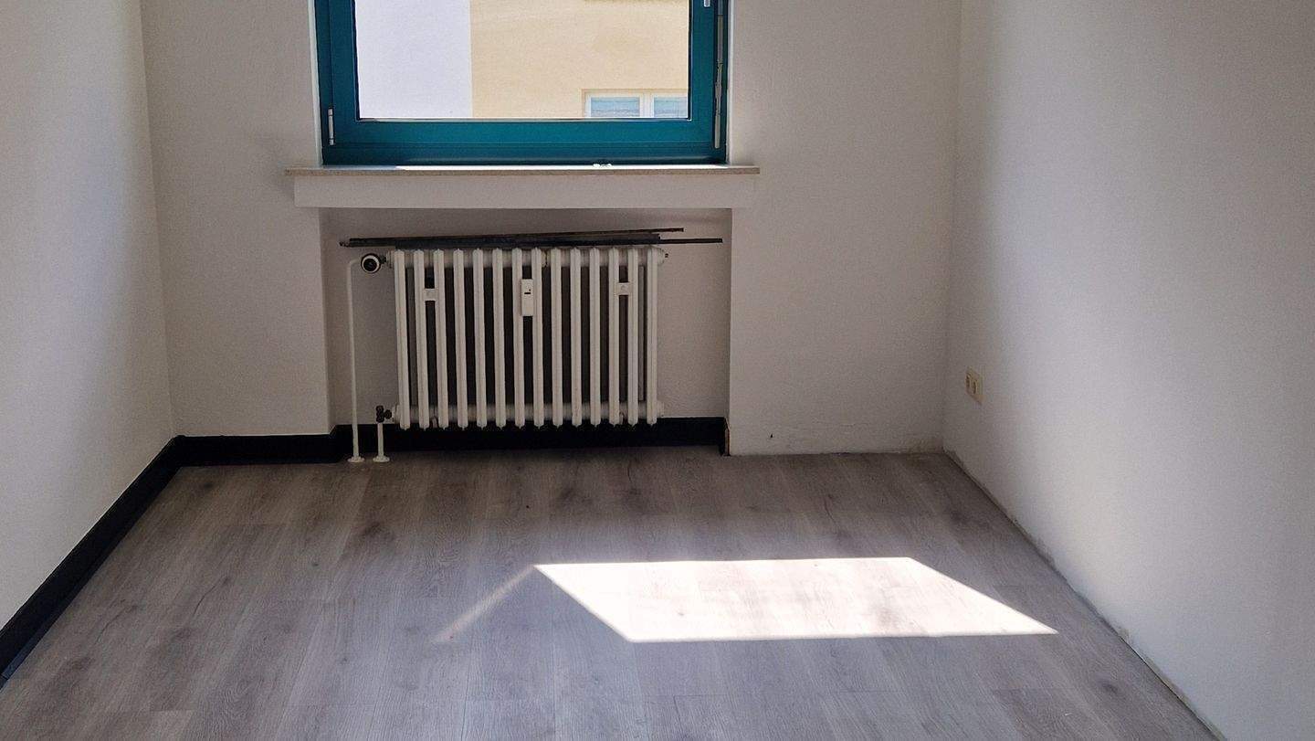 Single- u. Pärchenwohnung ! Nach Modernisierung ! Top moderne Wohnung mit gelungenem Raumkonzept in zentraler Lage von MG, Nähe City und Hauptbahnhof – Mönchengladbach – Vorschaubild 9