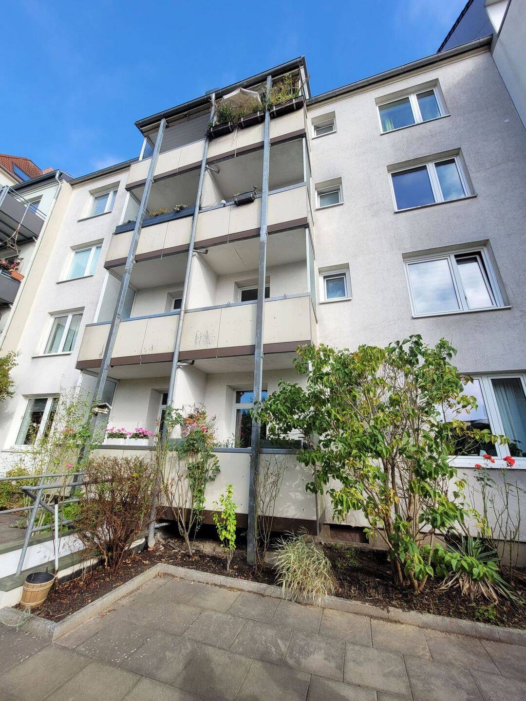 Gut geschnittene 2,5-Zimmerwohnung in zentraler Lage – Kiel – Vorschaubild 2