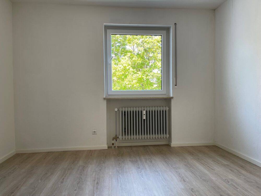 Aufgeteiltes, gepflegtes Dreifamilienhaus zu verkaufen – Augsburg – Vorschaubild 8