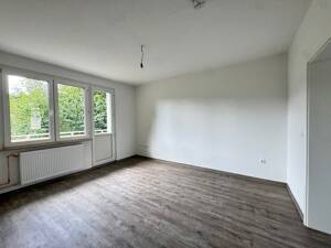 sanierte 3-Zi.-Wohnung mit Balkon in ruhiger Umgebung – 44793 Bochum – Vorschaubild 2