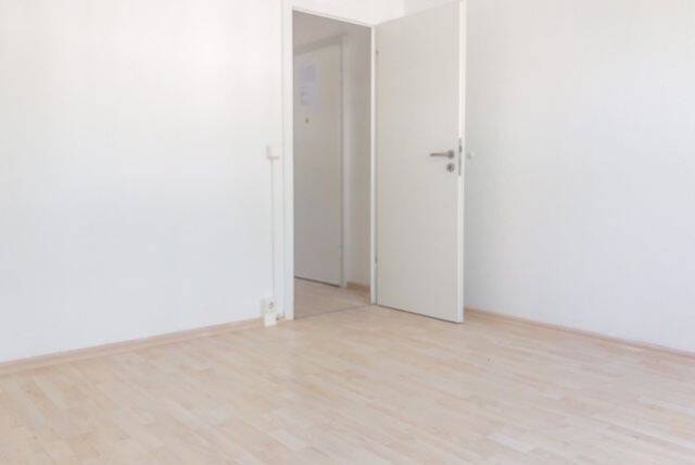 2-Zimmer-Wohnung bequem mit EINBAUKÜCHE – Chemnitz – Vorschaubild 7