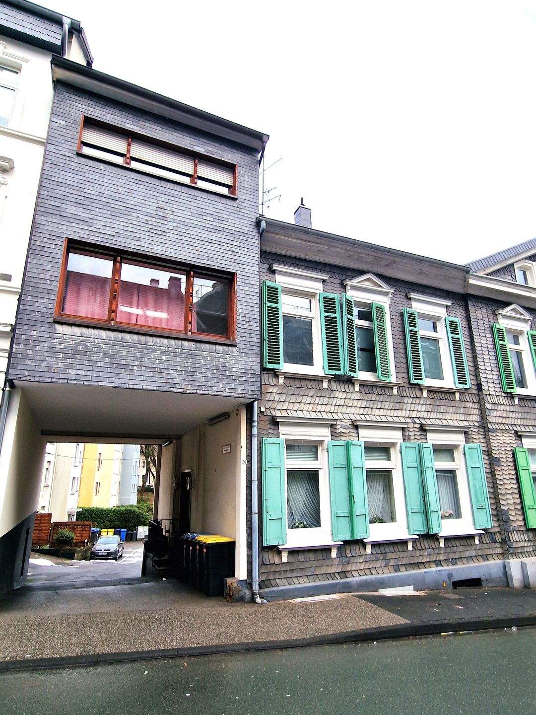 IMWRC – 3-Parteien-Haus in Solingen-Mitte! Voll vermietet und mit Stellplätzen! – Solingen – Vorschaubild 2