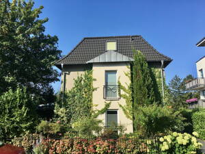Doppelhaushälfte in ruhiger Sackgasse in Frankfurt-Ginnheim - provisionsfrei – 60431 Frankfurt am Main – Vorschaubild 1