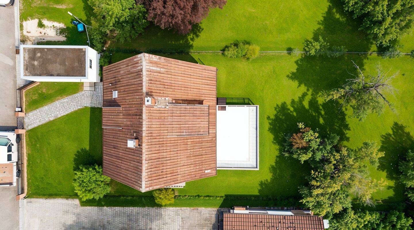 Gepflegtes Einfamilienhaus mit großzügigem Garten - inklusive Baugrundstück in Zell u. Aichelberg! – Zell unter Aichelberg – Bild 1 von 9