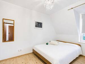 Attraktive 2-Zimmer-Wohnung mit Süd-/Westbalkon & Tiefgaragenstellplatz in Hamburg-Lokstedt – 22453 Hamburg – Vorschaubild 5