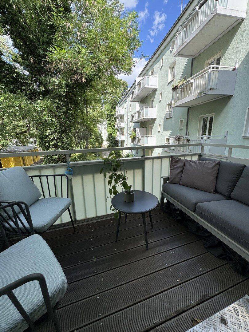 Bezugsfreie 2-Zimmer-Wohnung in Prenzlauer Berg mit EBK & Balkon – Berlin – Bild 1 von 9