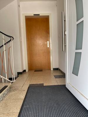 Sehr schöne 3 Zimmer Whg., mit großer Terrasse und Gartenbenutzung. – 91058 Erlangen – Vorschaubild 3