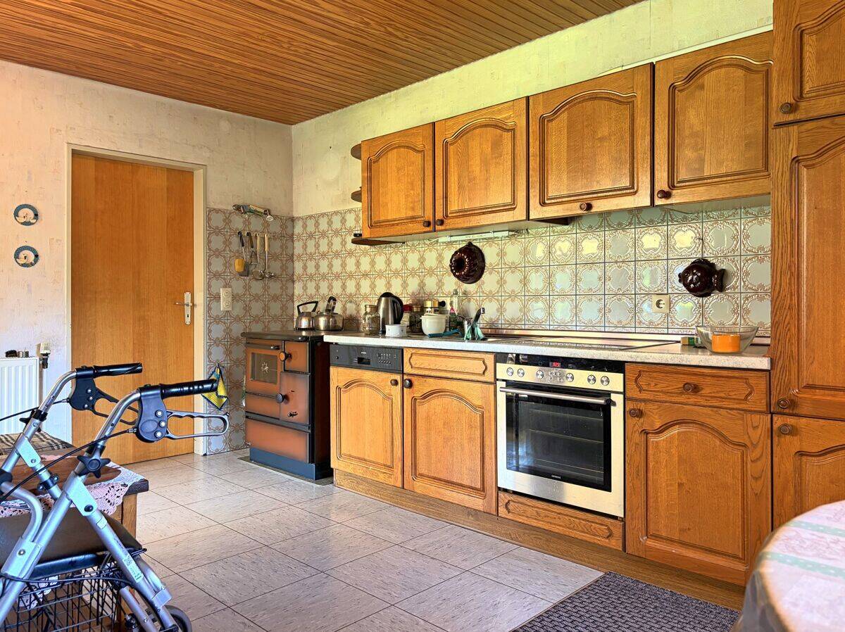 Einfamilienhaus mit Doppelgarage und Wintergarten auf weitläufigem Grundstück in Strackholt – Großefehn – Vorschaubild 7