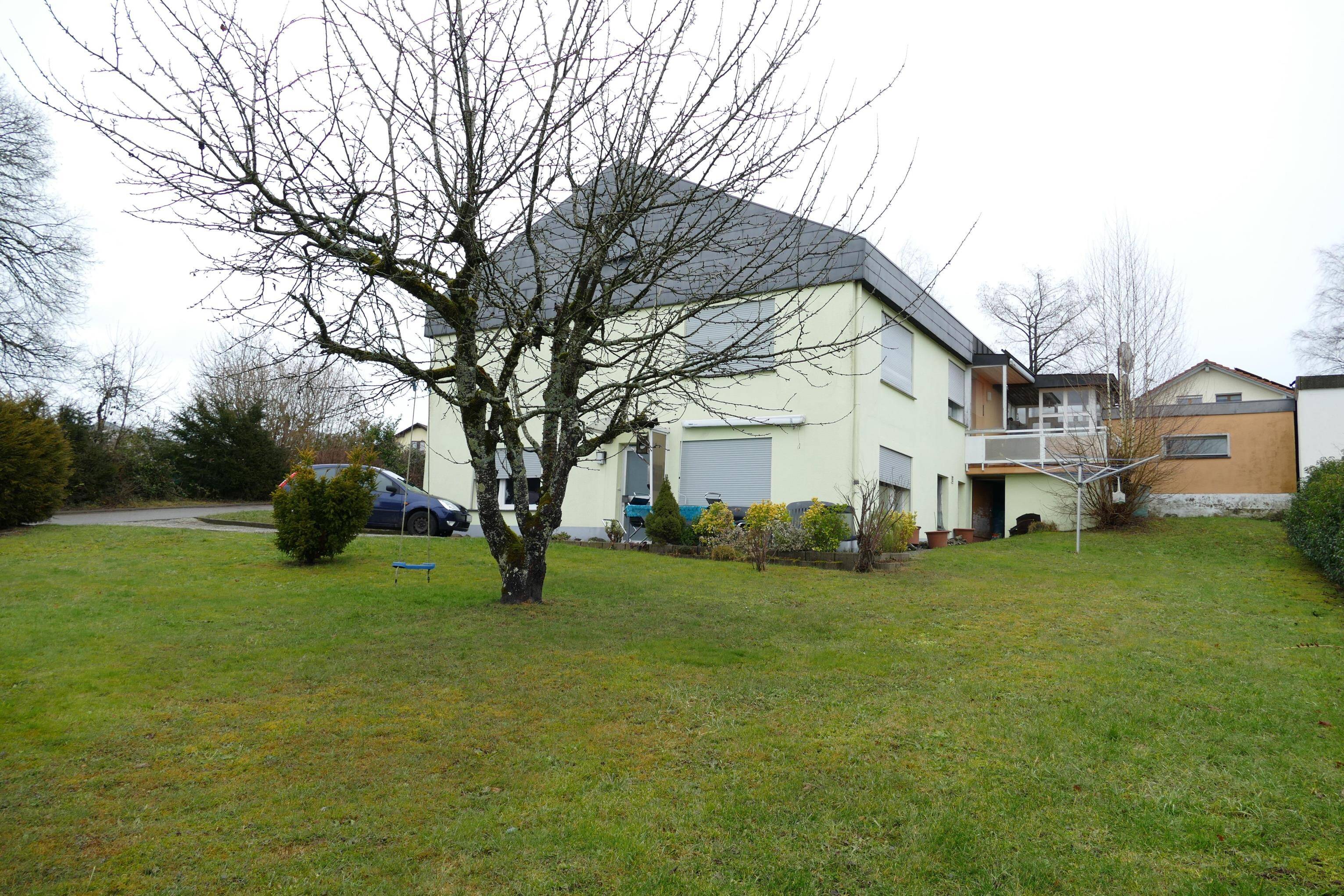 Zweifamilienhaus in Dettighofen - Ideal für Familien und Investoren - ca. 950 m² Grundstücksfläche! – Dettighofen – Vorschaubild 2