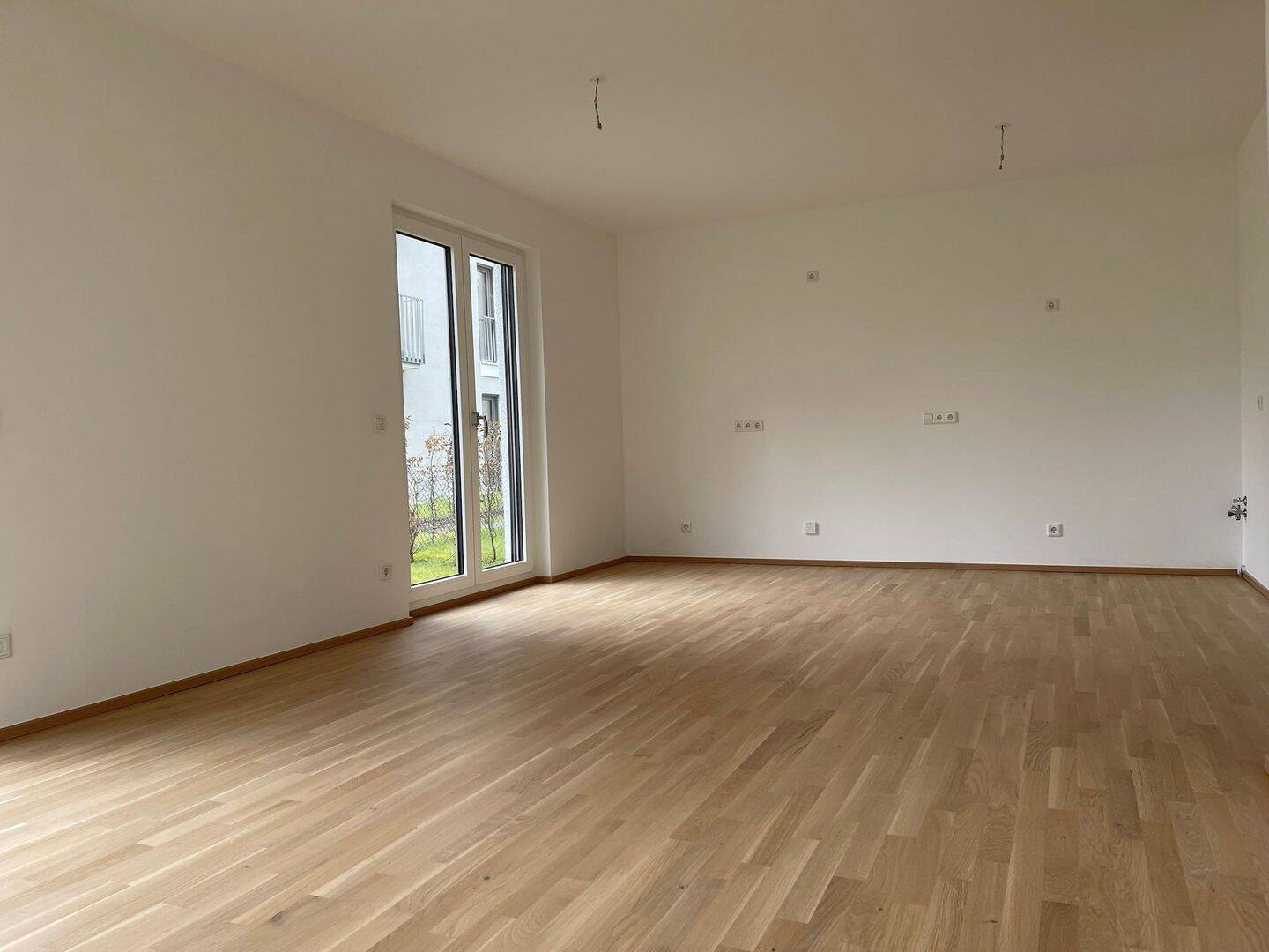 Moderne 3-Zimmer-Terrassenwohnung mit Gartenanteil & Tiefgarage – Neubau 2021 in Aubing-Süd – München – Vorschaubild 4