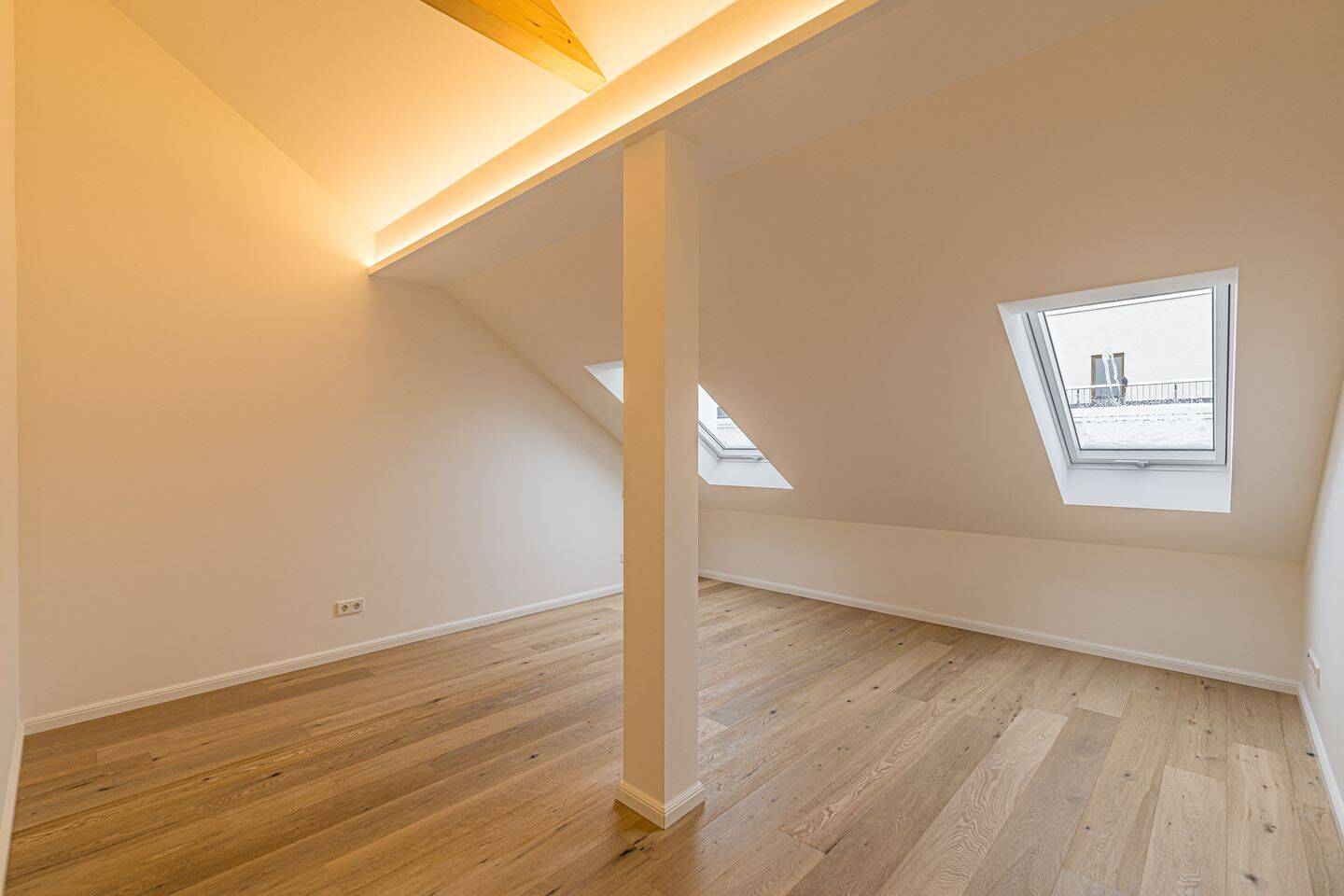 Altbaucharme mit Terrasse und zwei Tageslichtbädern auf ca. 140 m² – Leipzig – Vorschaubild 6