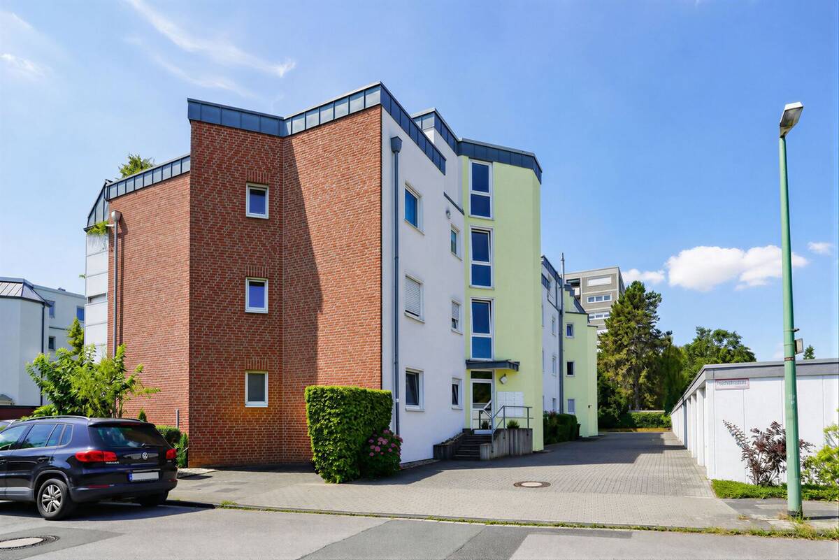 Modernisierte 2-Zimmer-Wohnung mit großer Loggia in Rahm-West. – 47269 Duisburg – Bild 1 von 7