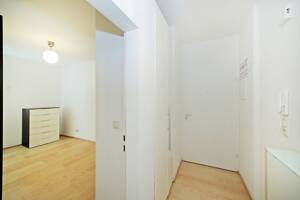 Harlaching zum Wohlfühlen: 2-Zimmer-Wohnung mit U-Bahn-Anbindung – 81545 München – Vorschaubild 5