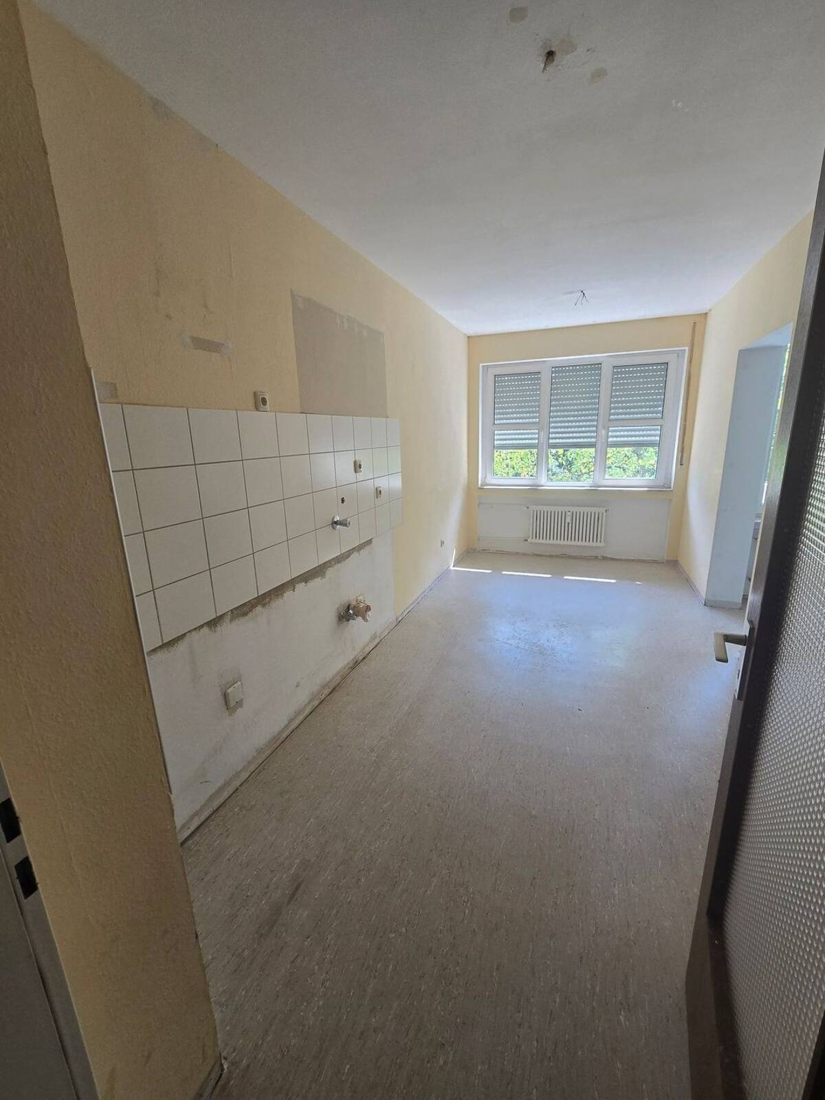 NUR MIT WBS - 3 ZKB Wohnung mit Balkon in Trier-Ehrang – 54293 Trier – Bild 1 von 6