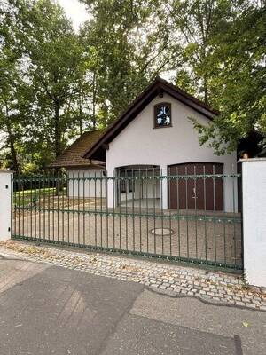 Freistehendes Einfamilienhaus mit Garten/Waldgrundstück und Doppelgarage – 90455 Nürnberg – Vorschaubild 4