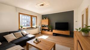 Attraktives Wohnen in Köln Höhenhaus: Modernisiertes 3-Parteienhaus. 188 qm, 8,5 Z. Traumgarten. (Variante) – 51061 Köln – Vorschaubild 9