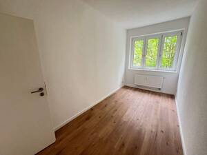 Frisch saniert. Modern ausgestattet. Bereit für neues Wohnen inkl. EBK! – 8058 Zwickau – Vorschaubild 5
