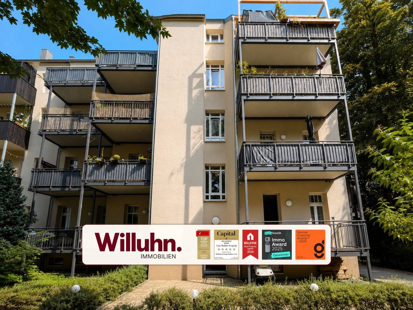 3-Zimmer-Wohnung mit Balkon, Bad mit Wanne/Dusche und grünem Innenhof