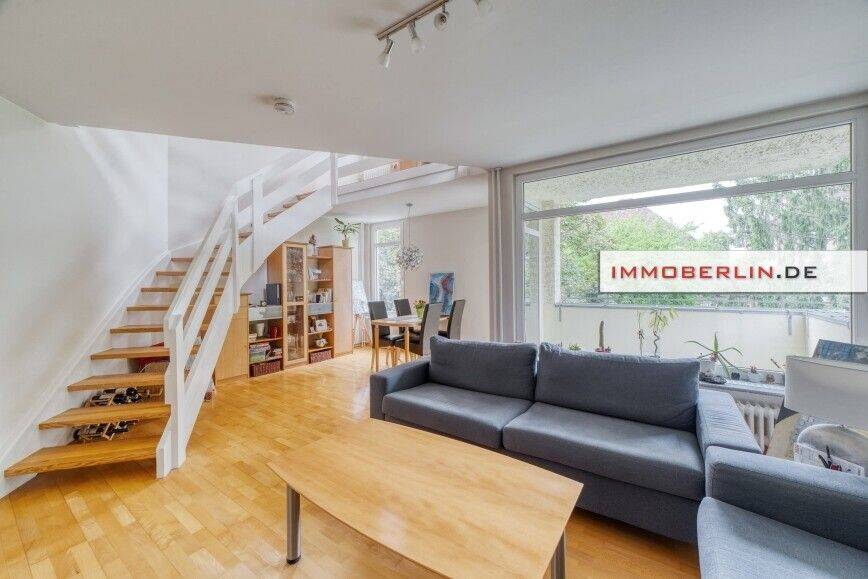 IMMOBERLIN.DE - Toplage! Charmante Galeriewohnung mit ruhigem Westbalkon – Berlin – Vorschaubild 3