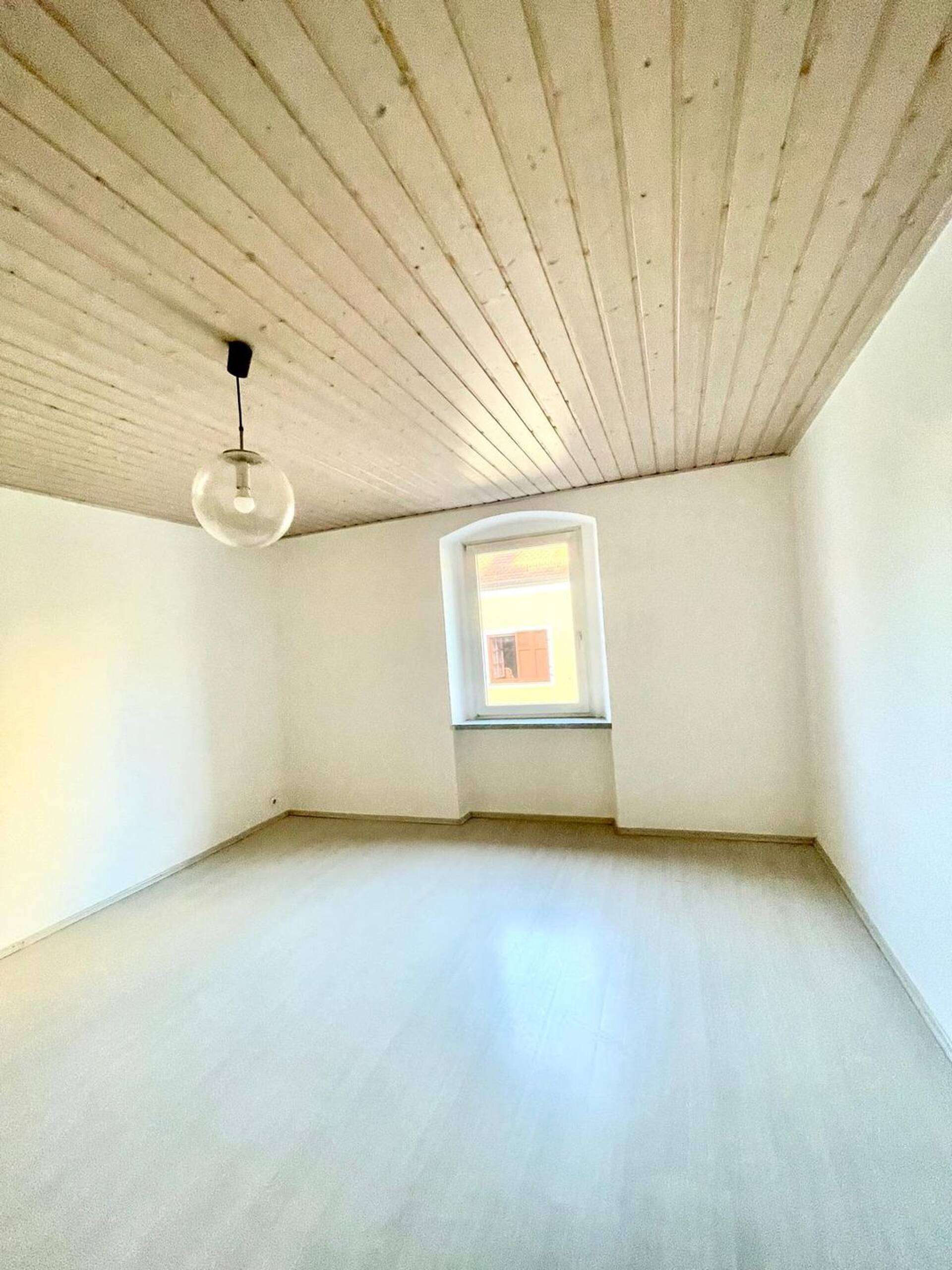 Etagenwohnung in 93059 Regensburg mit 72,98 m² kaufen